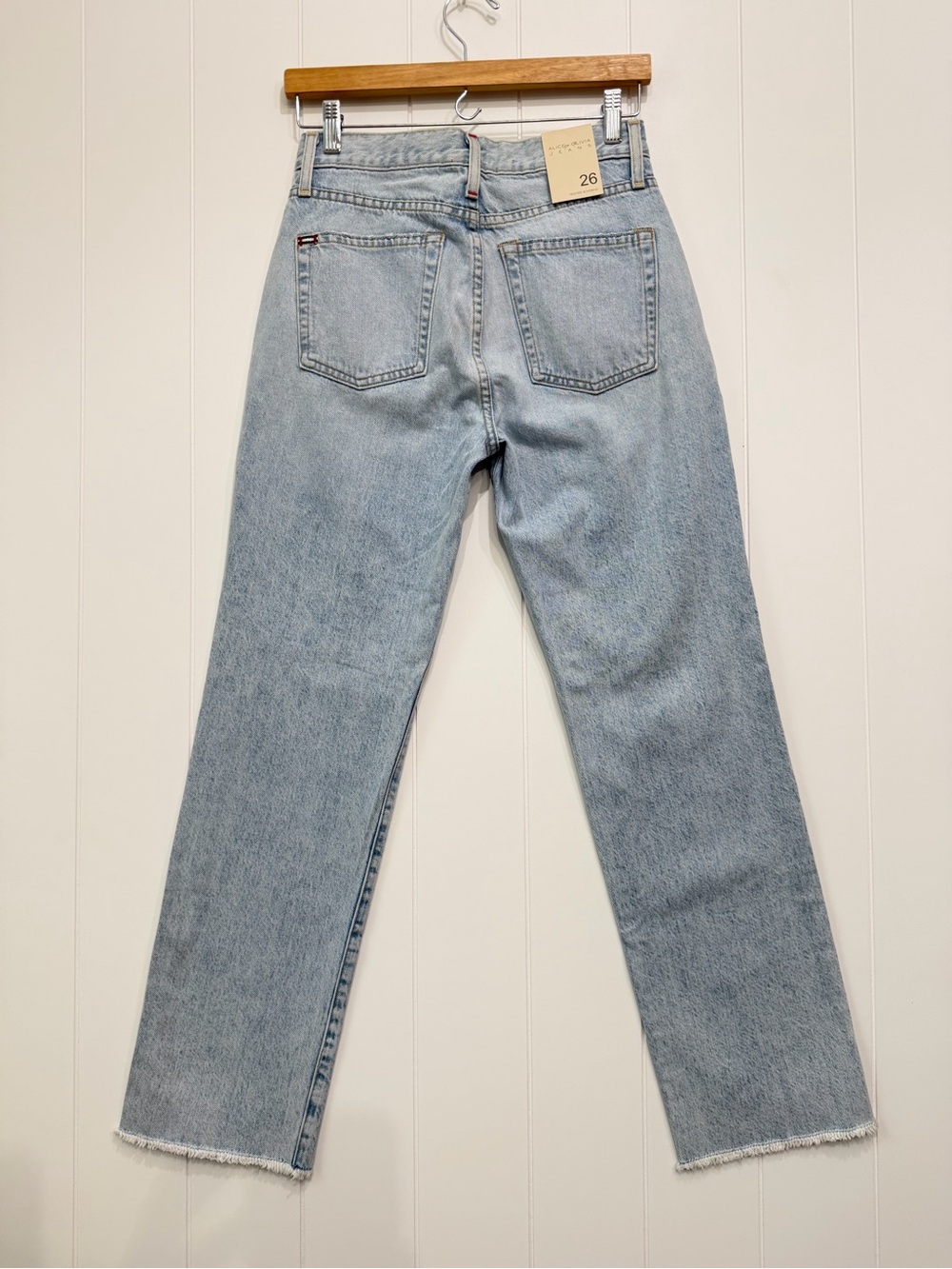 Alice + Olivia Amazing High Rise Boyfriend Distressed Straight Leg Jeans Size 26 - Picture 4 of 14